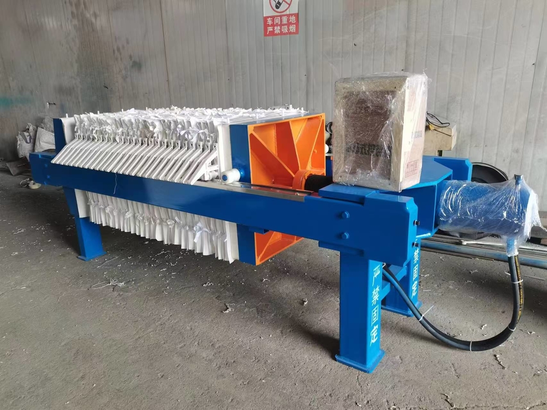 Machine de filtration à plaque de grande capacité pour le pétrole brut