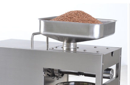 Expulseur enfermant d'acier inoxydable Mini Oil Press Home Oil pour faire l'huile de table
