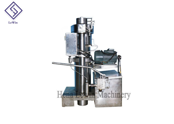 Équipement de traitement efficace de l'huile de cuisson Machine de presse à huile à vendre à chaud Machine d'extraction d'huile de noix